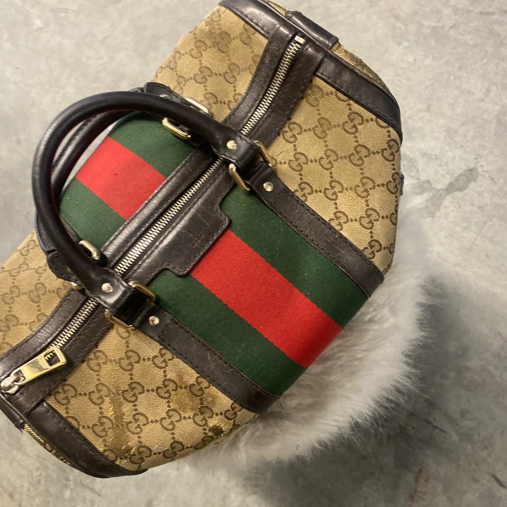 Gucci bag authentic